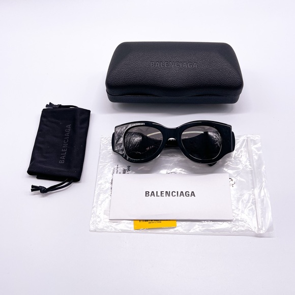 NEW BALENCIAGA BB0070S 006 OVERSIZED BLACK WOMEN SUNGLASSES BALENCIAGA - Picture 14 of 14